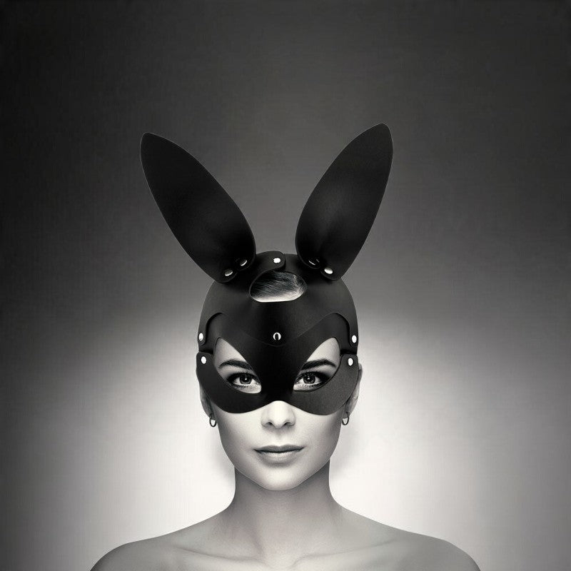 🇪🇸 Coquette Chic Desire - Masque en cuir végan